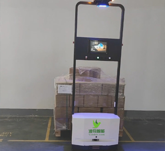 凌鸟智能自成立之日起，就聚焦于将AGV系统与企业现状匹配，为企业因地制宜，制定相匹配的智慧物流解决方案。  要真正做到落地匹配，有几个方面是必须的：其一是产品及软件系统自主开发，如果不是自主开发从外面集成的话，那么很难根据客户现状及需求进行调整；其二有丰富的行业项目经验，行业的高速发展也导致内部良莠不齐，扎扎实实做产品项目的企业不多，能坚持不忘初心的更少。其三对客户的深入了解及标准化作业流程，很多AGV企业在制定方案时是参考模板千篇一律，没有深入了解企业需求也没有按标准作业流程作业。其四售后服务的及时、可